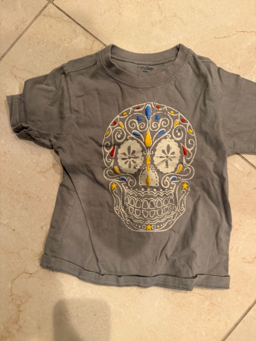 GAP Gray Short-Sleeve Tee with Colorful Sugar Skull Graphic